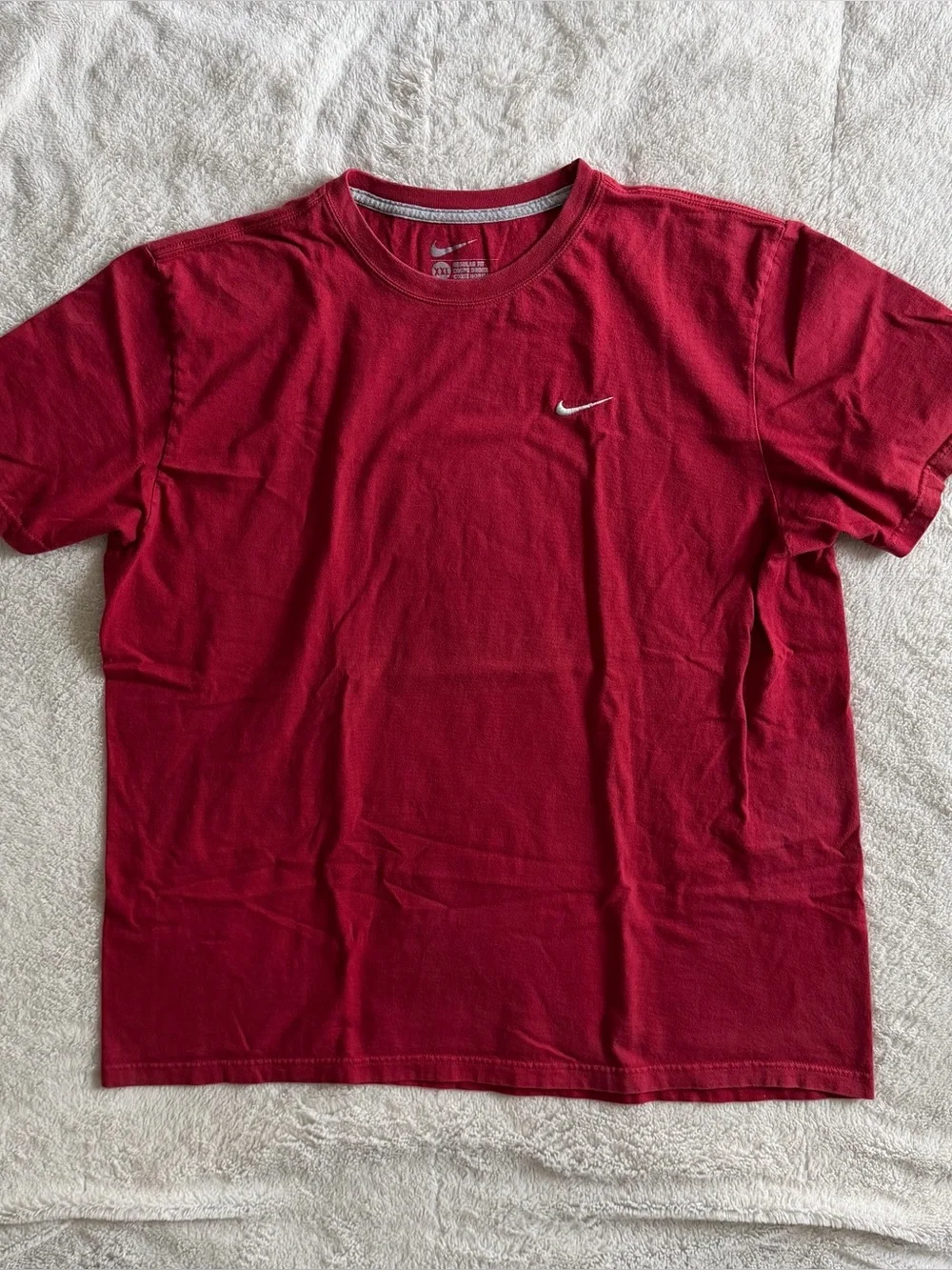 Retro Embroidered Nike Swoosh Logo Red T-Shirt Men's 2XL Y2K Skater